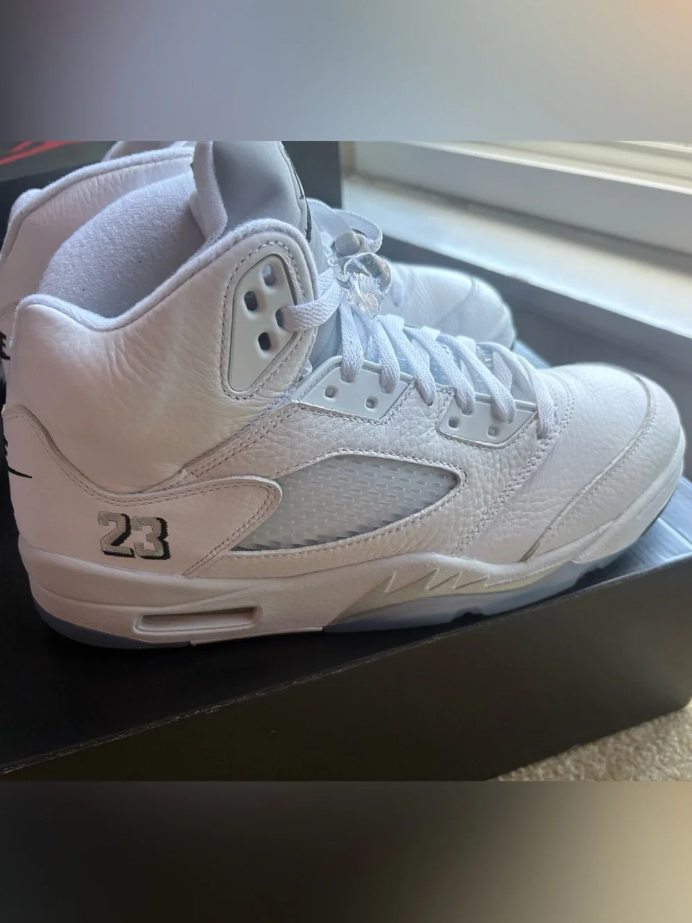 Air Jordan Retro 5s Mens size 10